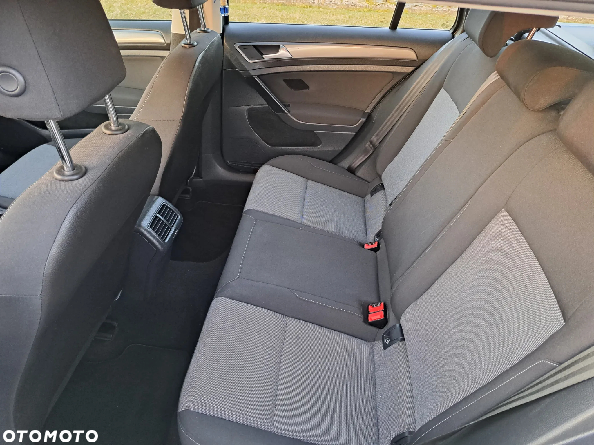 Volkswagen Golf VII 1.6 TDI BMT Trendline - 17