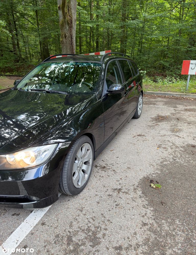 BMW Seria 3 330i - 10