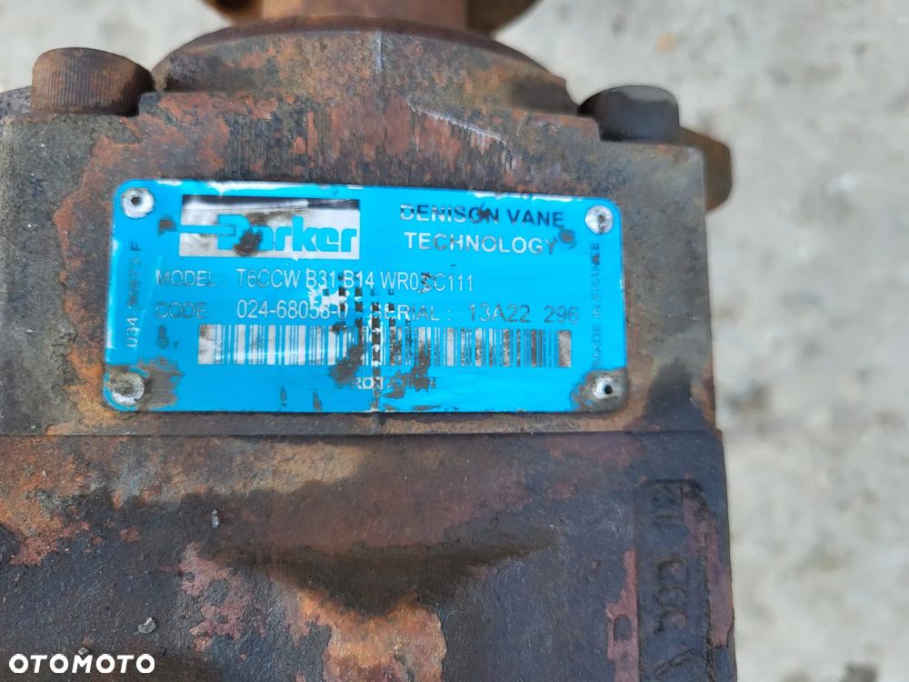Pompa PARKER T6CCW B31B14 WR0CC111 z zabudowy śmieciarki Semat - 2
