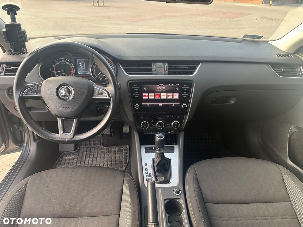 Skoda Octavia 1.4 TSI Ambition DSG - 6