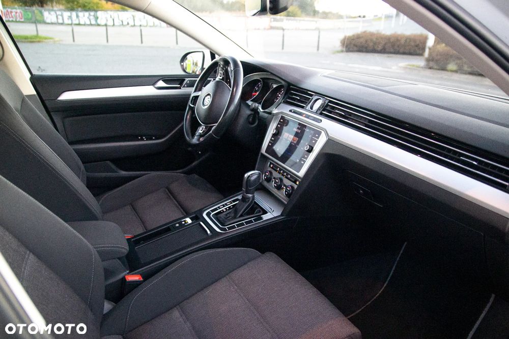 Volkswagen Passat 1.8 TSI BMT Comfortline DSG - 11