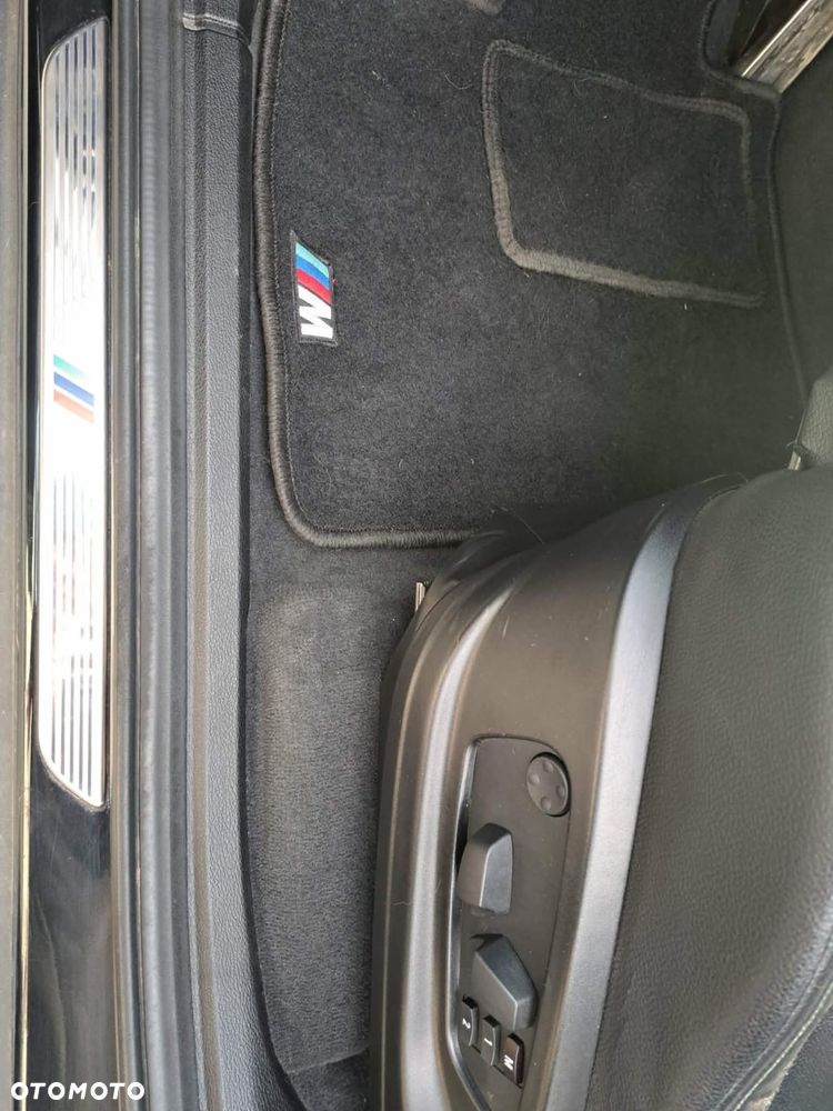 BMW X6 35i xDrive - 23