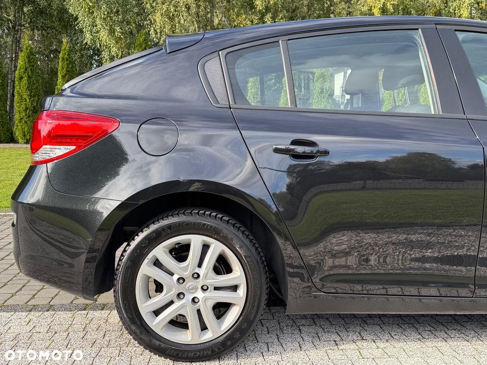 Chevrolet Cruze 1.8 LT - 27