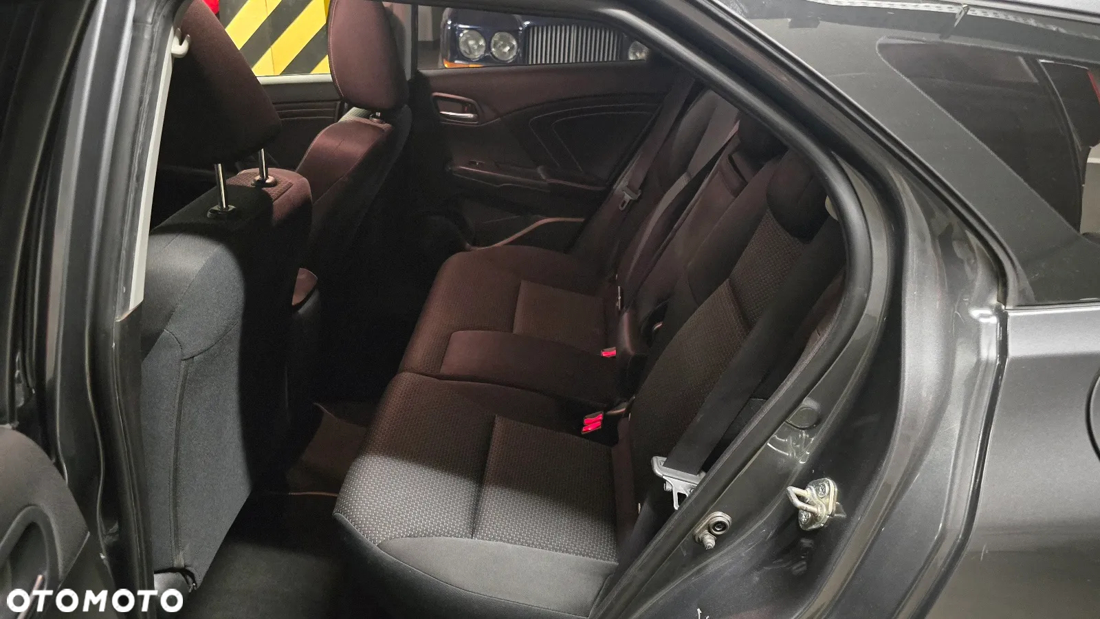 Honda Civic 1.8 Comfort - 8