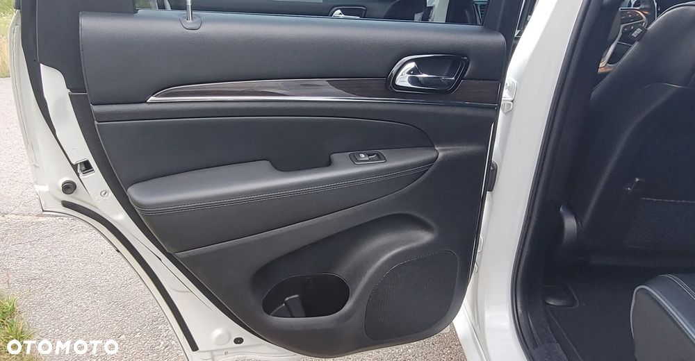 Jeep Grand Cherokee 3.6 V6 Overland - 20