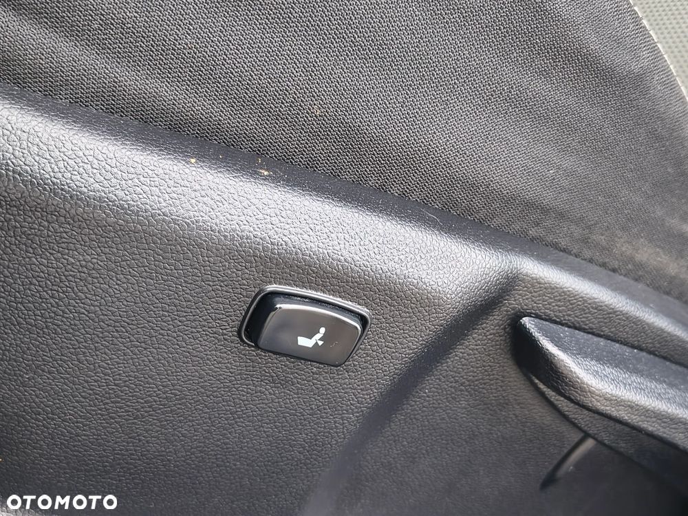 Kia Ceed 1.6 CRDi 128 Platinum Edition - 27