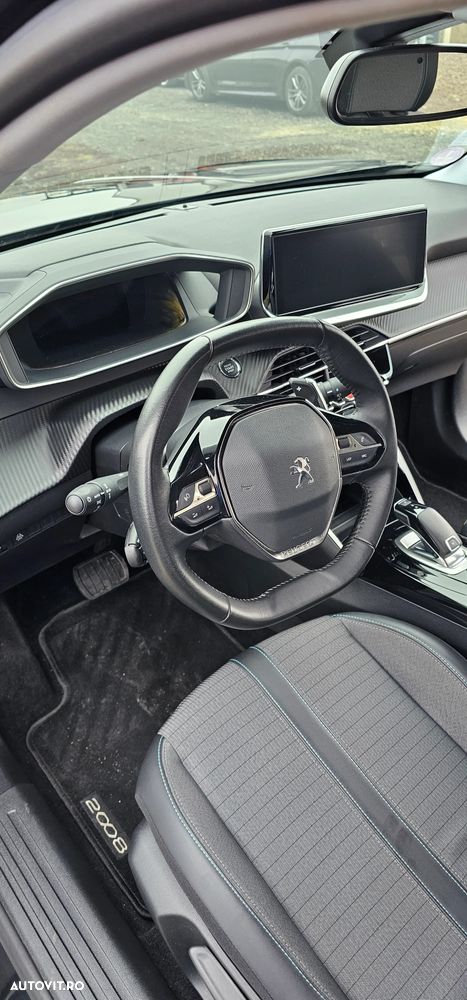 Peugeot 2008 - 4
