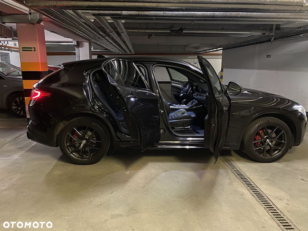 Alfa Romeo Stelvio 2.0 Turbo Veloce Q4 - 3