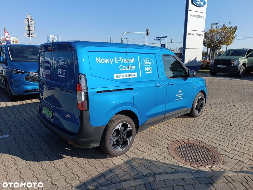 Ford Transit Courier - 7