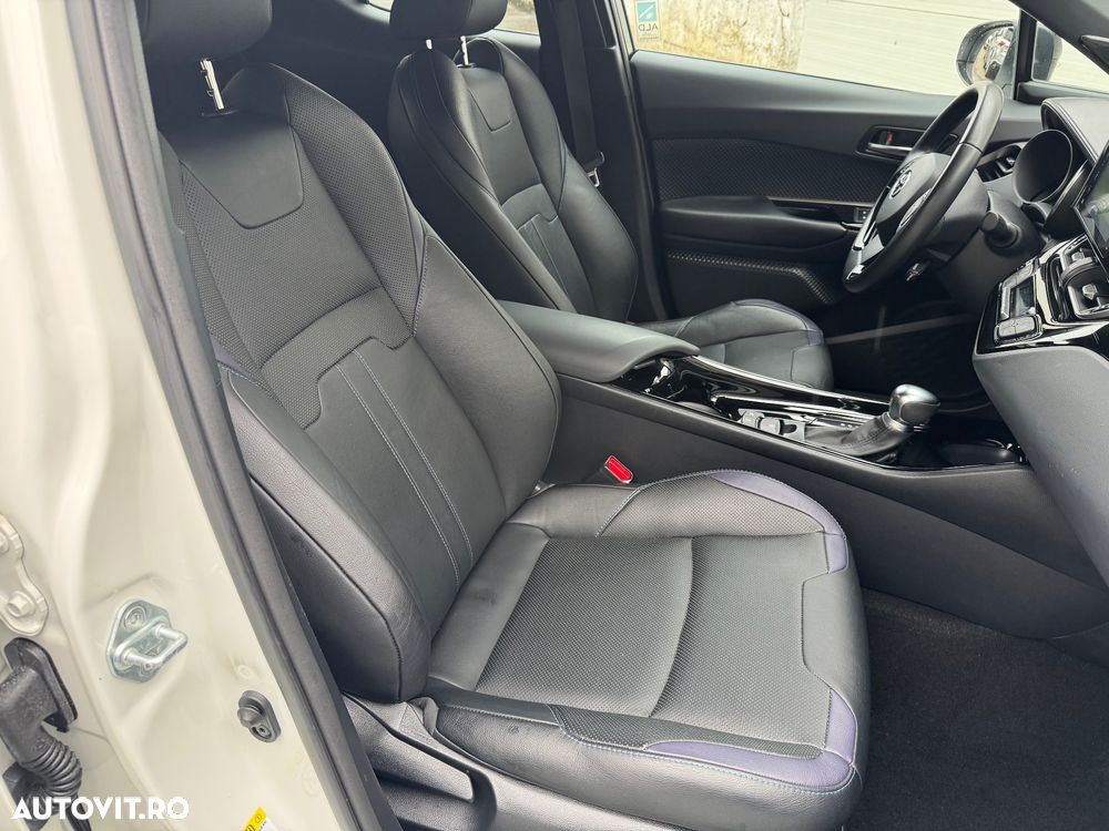 Toyota C-HR 1.8 HSD 122 CP 4x2 CVT C-lassy bi-tone - 13