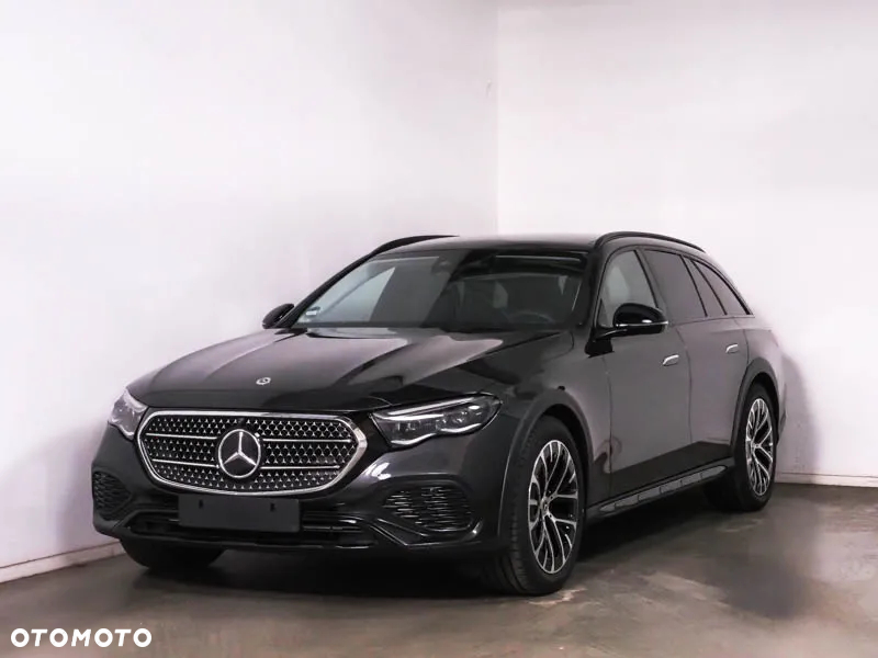 Mercedes-Benz Klasa E 220 d T 4Matic All-Terrain 9G-TRONIC - 2