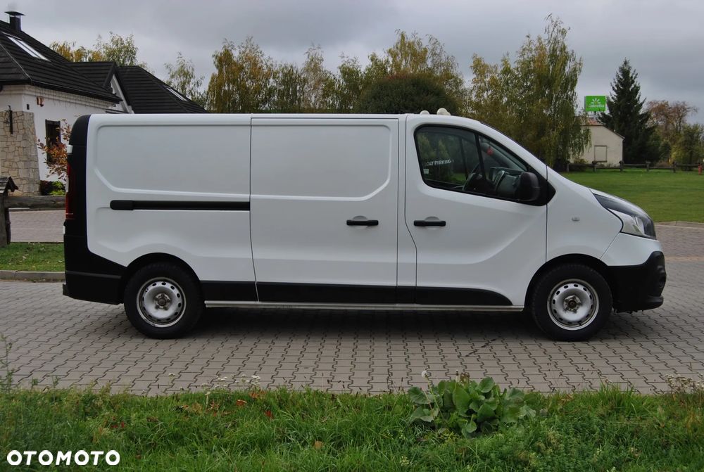 Renault Trafic - 16