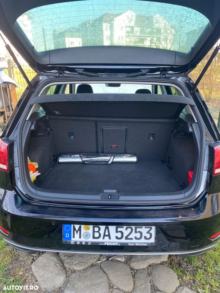 Volkswagen Golf 1.0 TSI DSG Join - 5