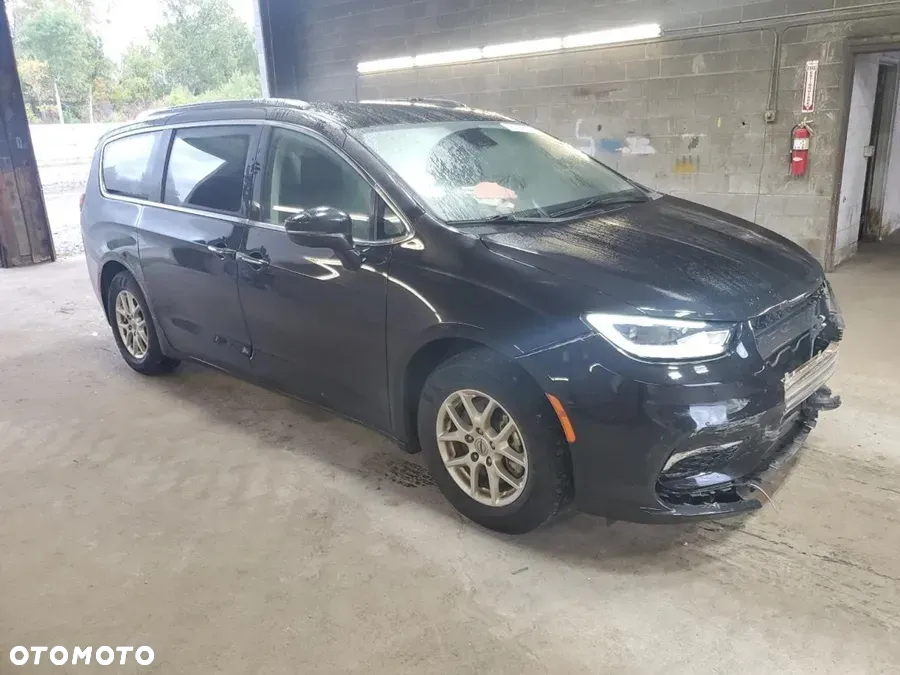 Chrysler Pacifica - 7