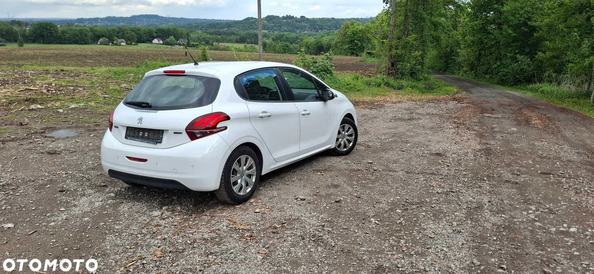 Peugeot 208 1.2 PureTech GPF Allure S&S - 3