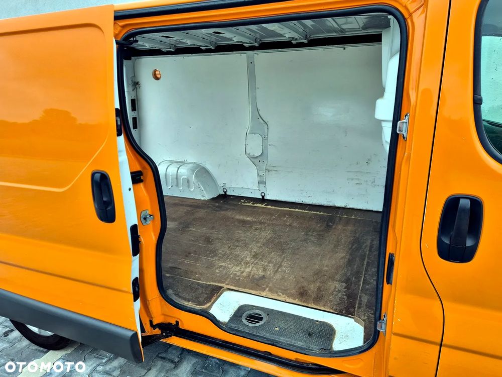 Renault Trafic - 18