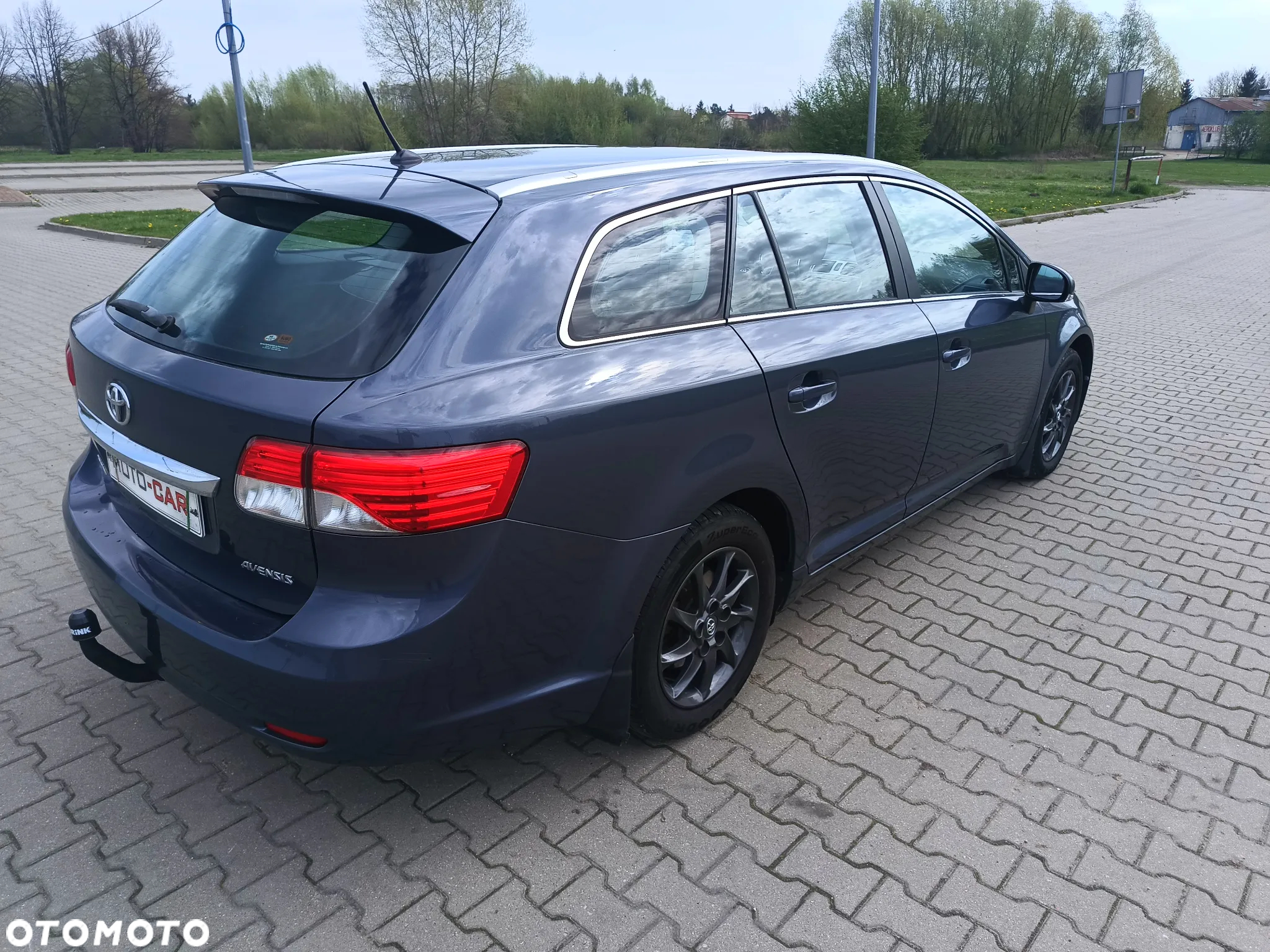 Toyota Avensis 1.8 Luna - 6