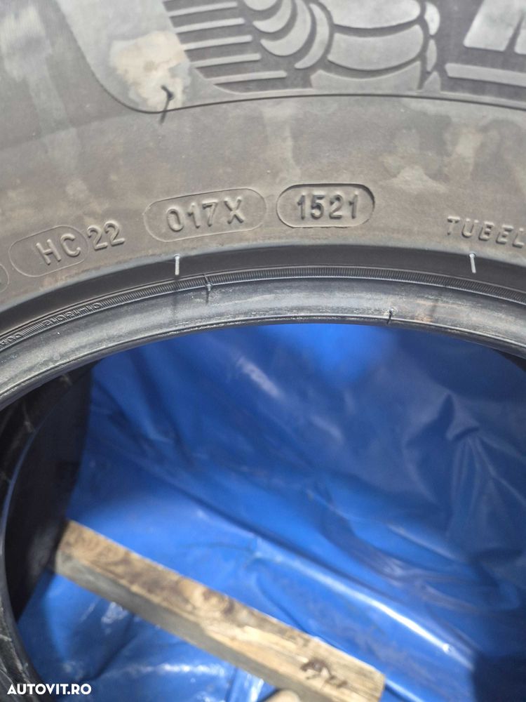 215/65/17 99h Michelin - 8