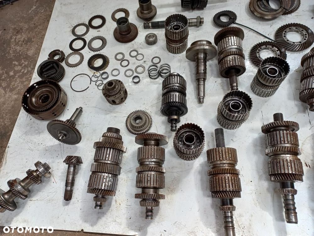 Kosz sprzęgłowy ZF POWERSHIFT Deutz Fahr ZF 209359025, 030,060 ,ZF2093359090 089, ZF2093314008368150, ZF359109,SAME,LAMBORGHINI ,CASE,NEW HOLLAND, wałek,koło zębate,tryb,atak,tarczki,agrotron,2093.268.037  0.900.0954.5 hurlimann 0.900.0883.8  2093268034  cnh 2093.268.019 2093368041, - 10