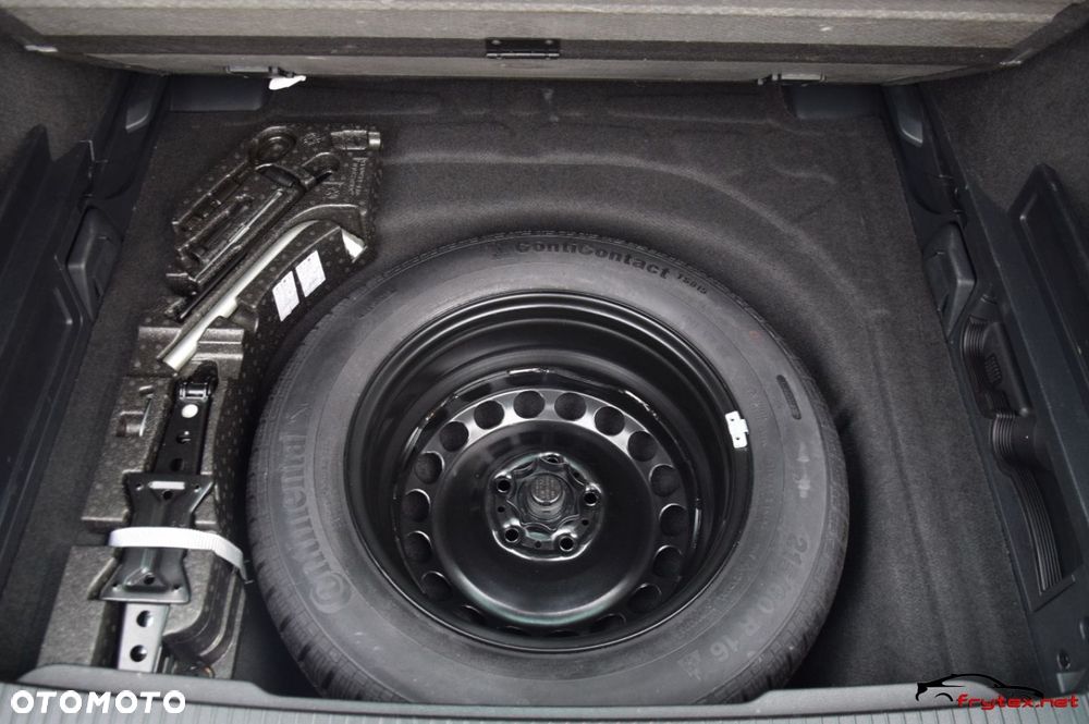 Volkswagen Passat - 23