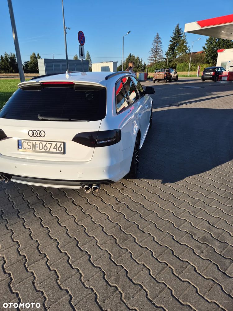 Audi A4 - 4