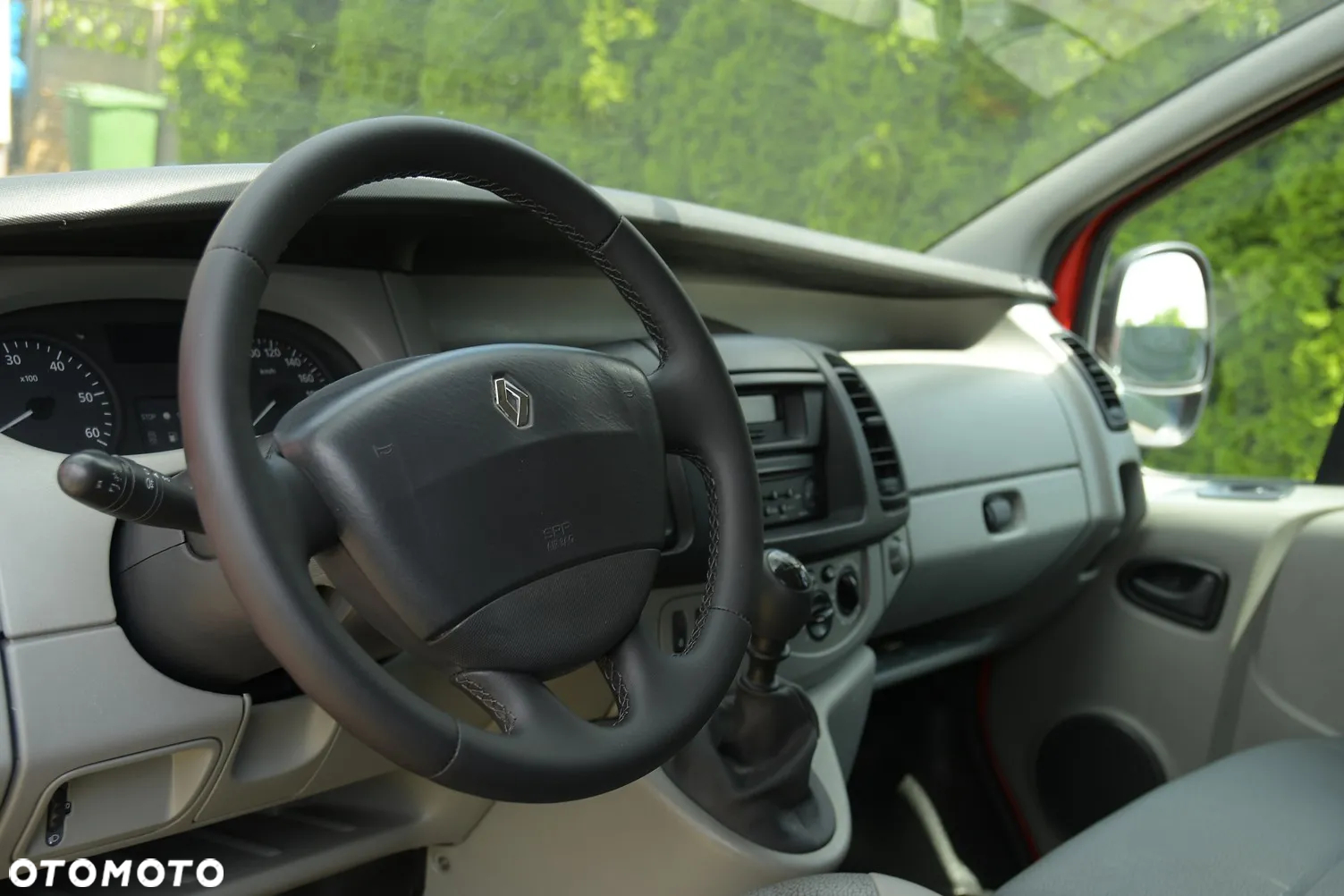 Renault Trafic - 23