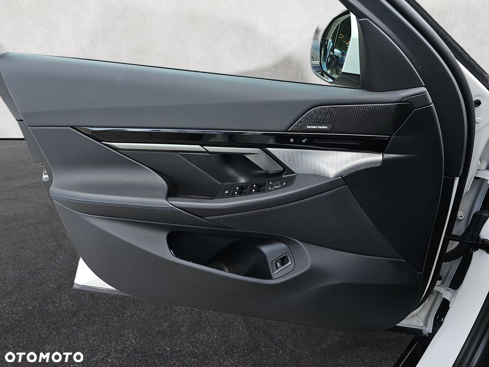 BMW Seria 5 - 16