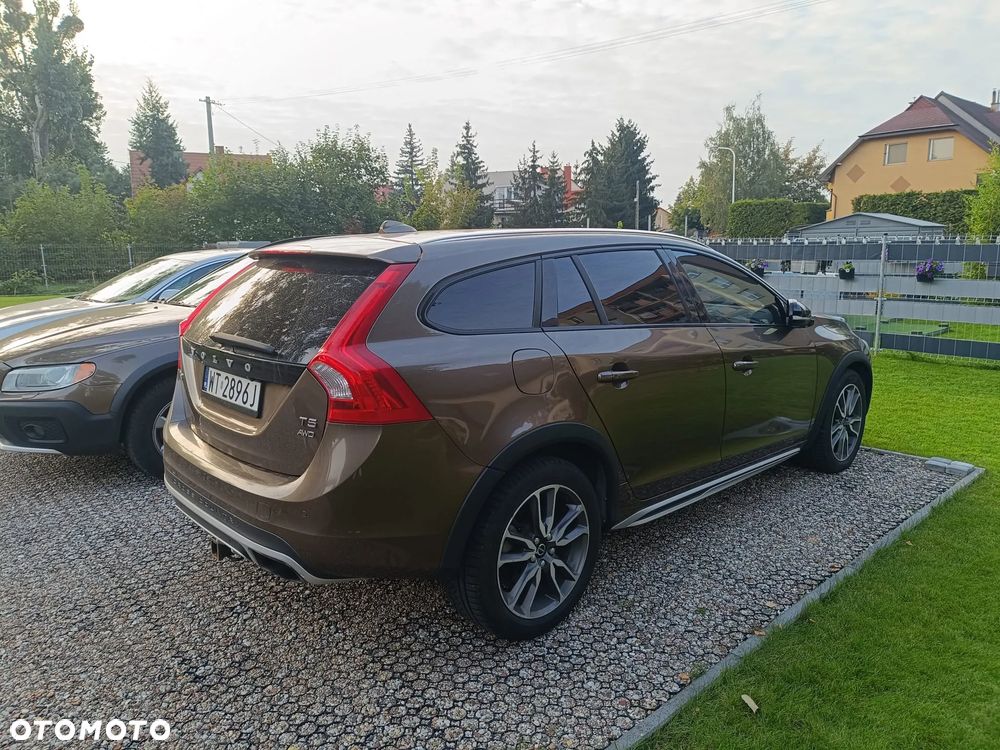 Volvo V60 Cross Country T5 AWD Summum - 5