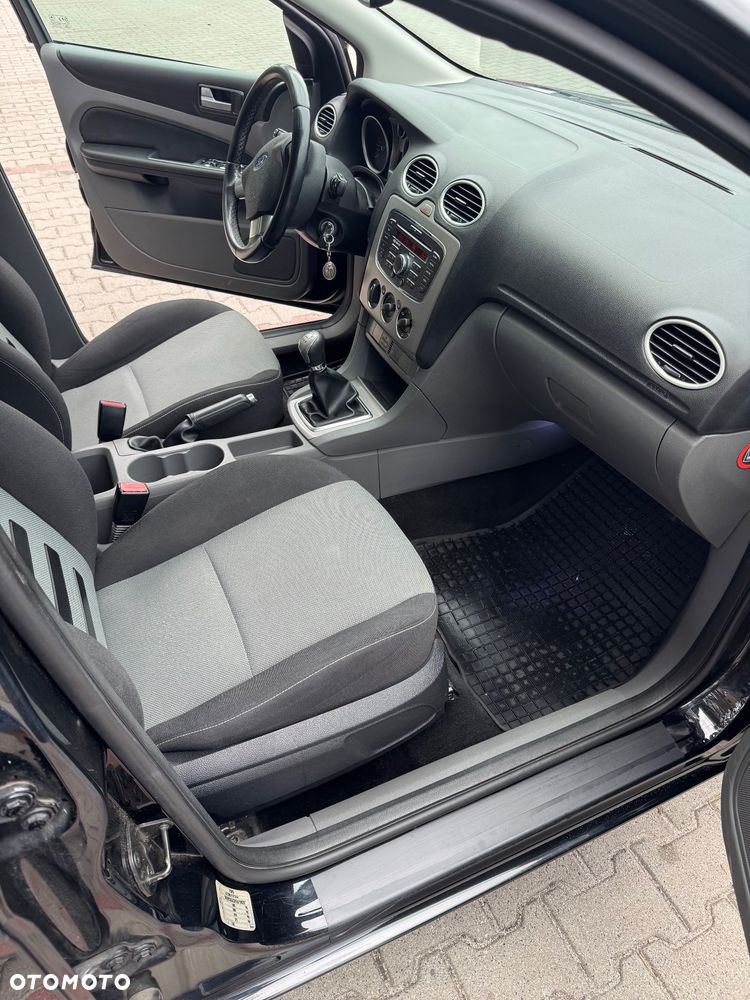 Ford Focus 1.6 TDCi DPF Trend - 13