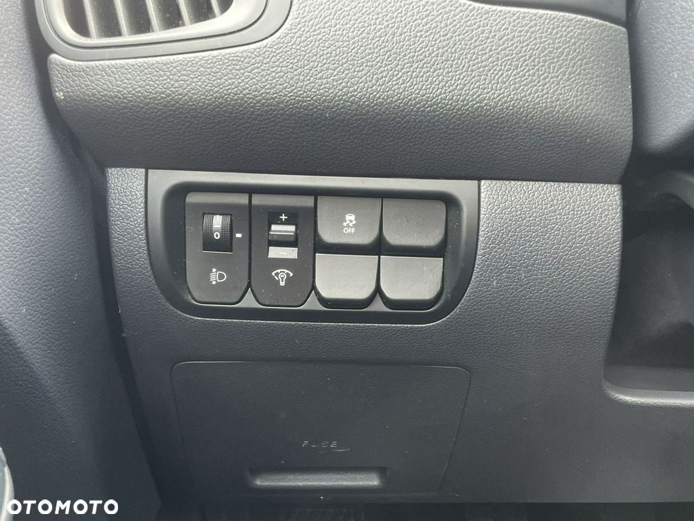 Kia Rio - 20