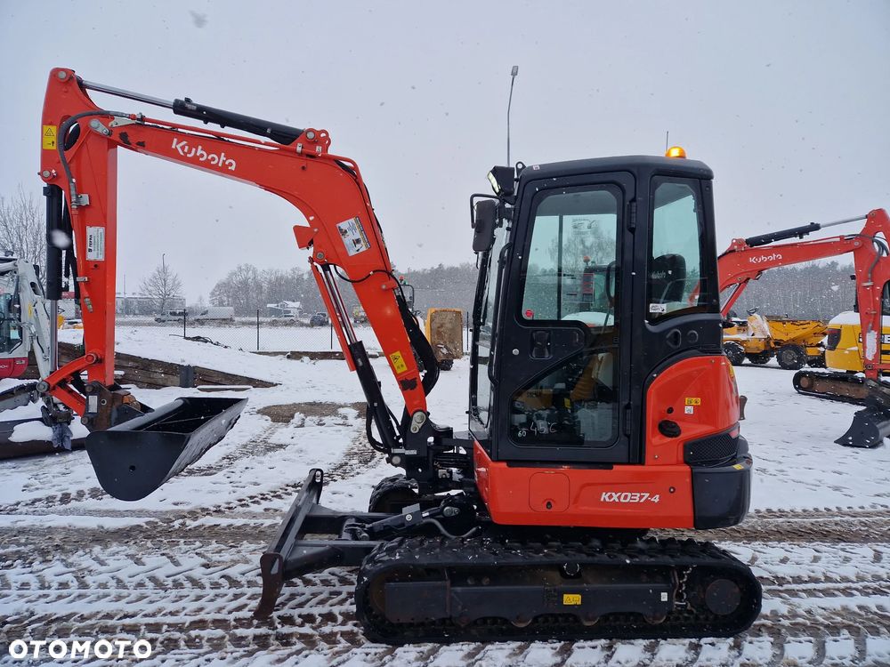 Yanmar VIO 27  SV 26 , Bobcat E 27 z , Kubota kx 037-4 , Volvo ECR 25D - 16
