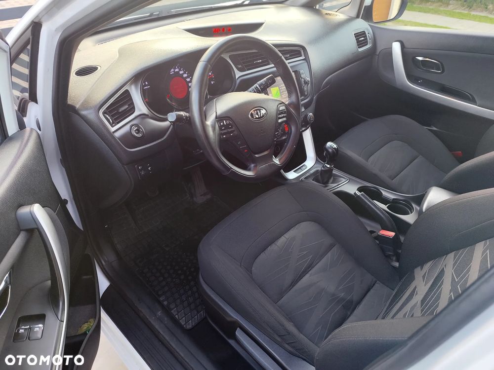 Kia Ceed 1.6 GDI Business Line - 11