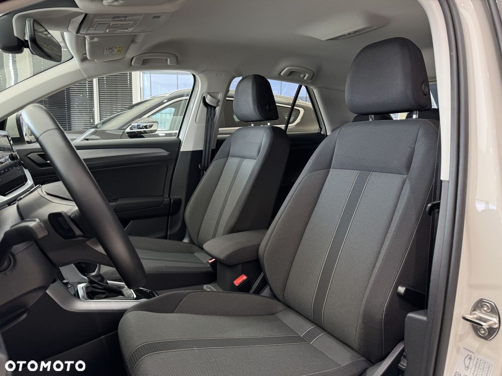 Volkswagen T-Roc - 10