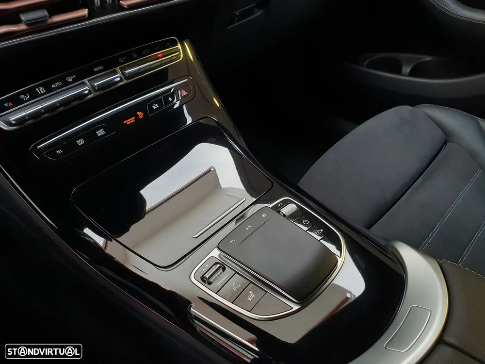 Mercedes-Benz EQC 400 4Matic AMG Line - 11