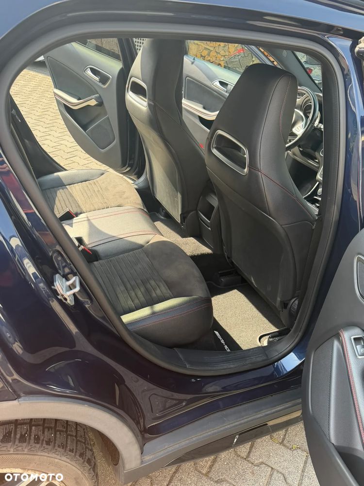 Mercedes-Benz GLA 250 4-Matic - 10