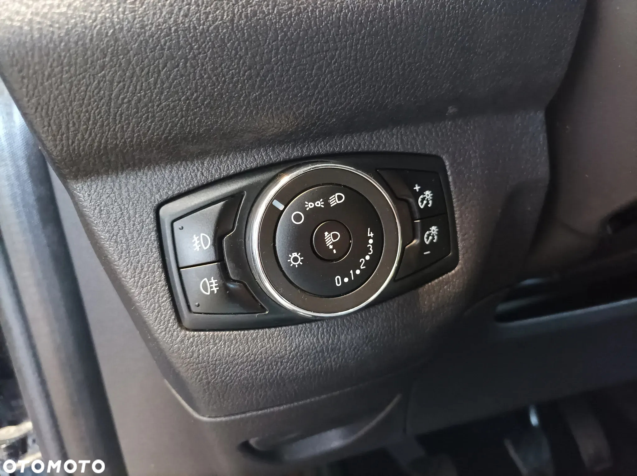 Ford Transit Courier S&S Trend - 19