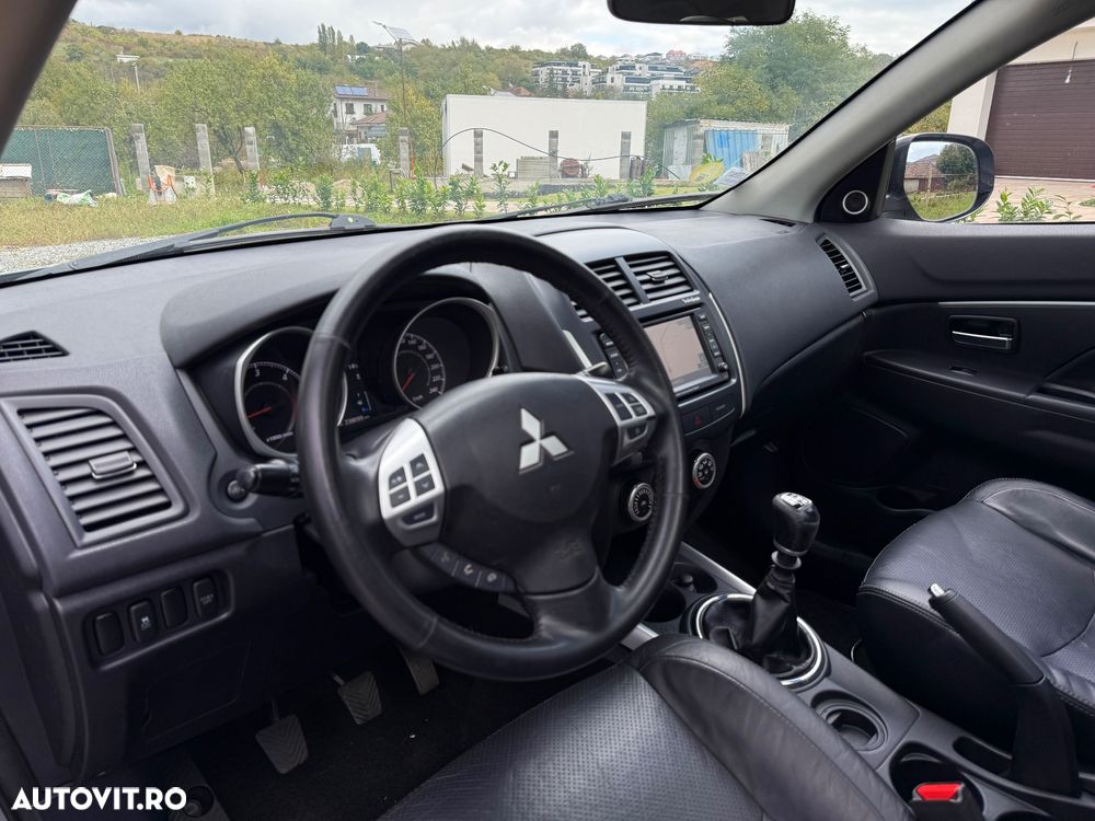 Mitsubishi ASX ver-1-8-di--d-2wd-instyle - 9