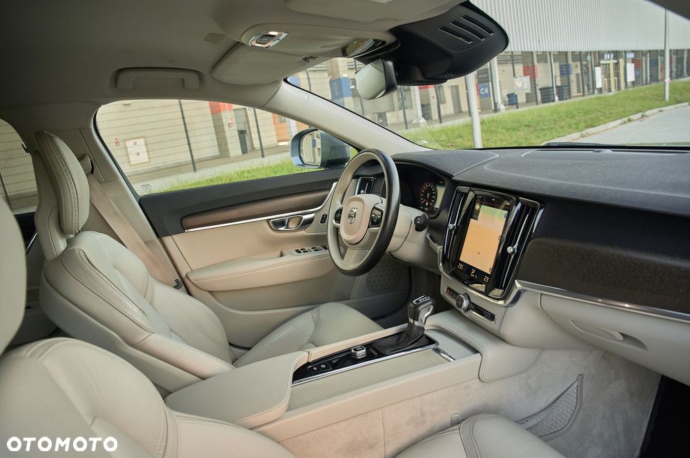 Volvo V90 Cross Country D4 AWD Geartronic - 30