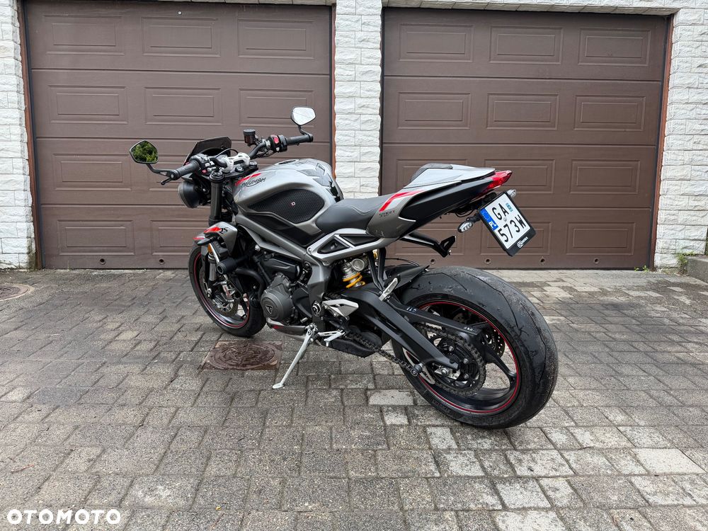 Triumph Street Triple - 3