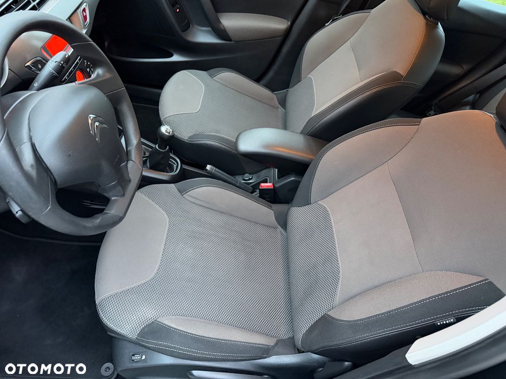 Citroën C3 Pure Tech 82 SHINE - 9