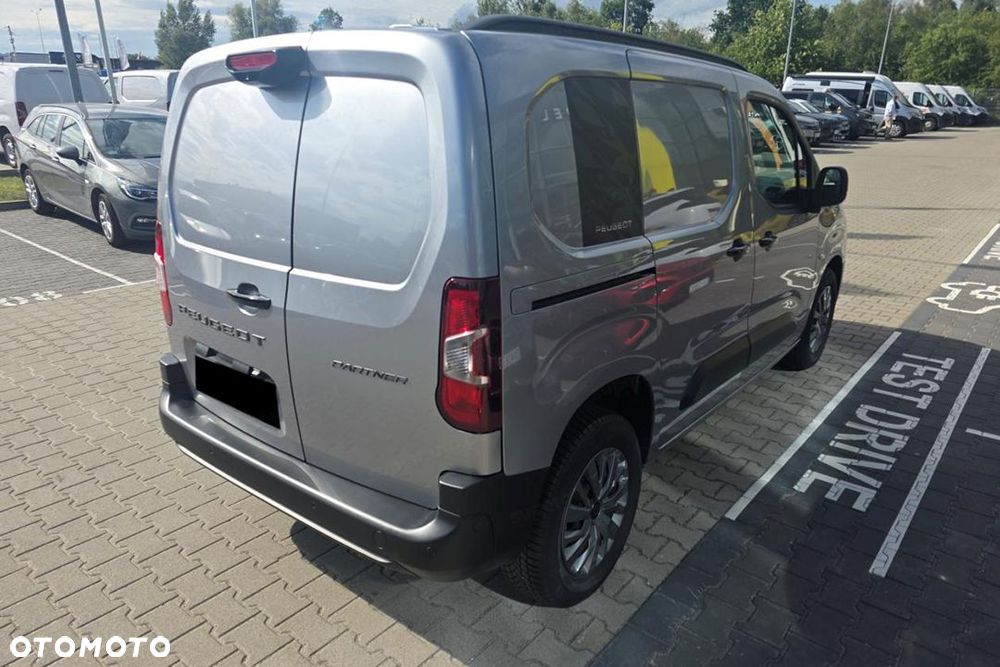 Peugeot Partner Van M Pro Skill EAT8 1.5 130KM - 5