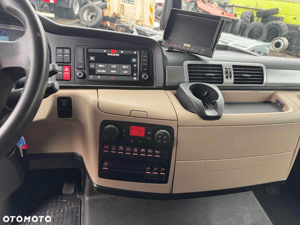 MAN TGL 8-180 KONTENER 6.50 Winda - 27