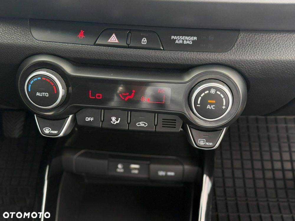 Kia Stonic - 22