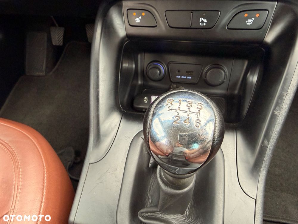 Hyundai ix35 2.0 CRDi 4WD Premium - 23