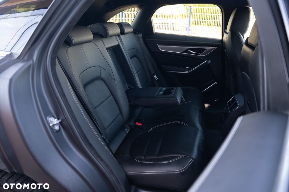 Jaguar F-Pace D165 AWD R-Dynamic S - 35