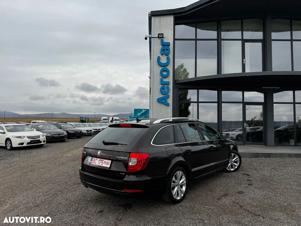 Skoda Superb 2.0 TDI DSG Elegance - 6