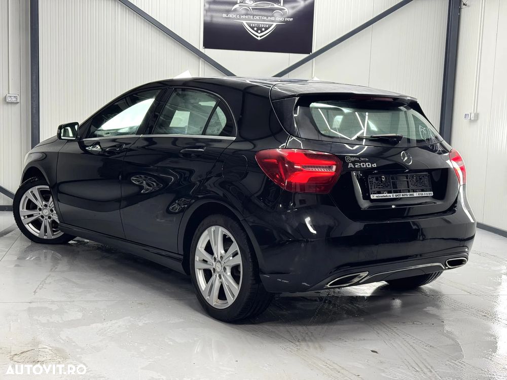 Mercedes-Benz A 200 d 7G-DCT AMG Line - 11