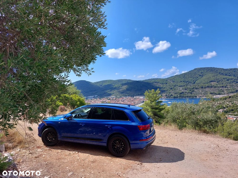 Audi Q7 - 10