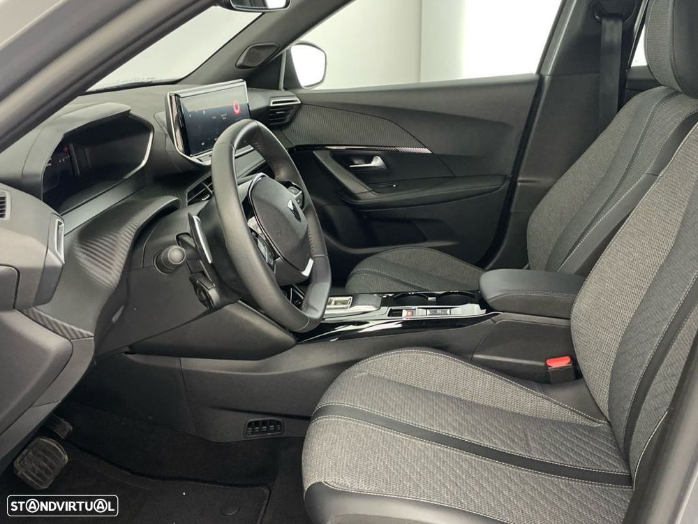 Peugeot 2008 1.2 Hybrid Allure e-DCS6 - 14