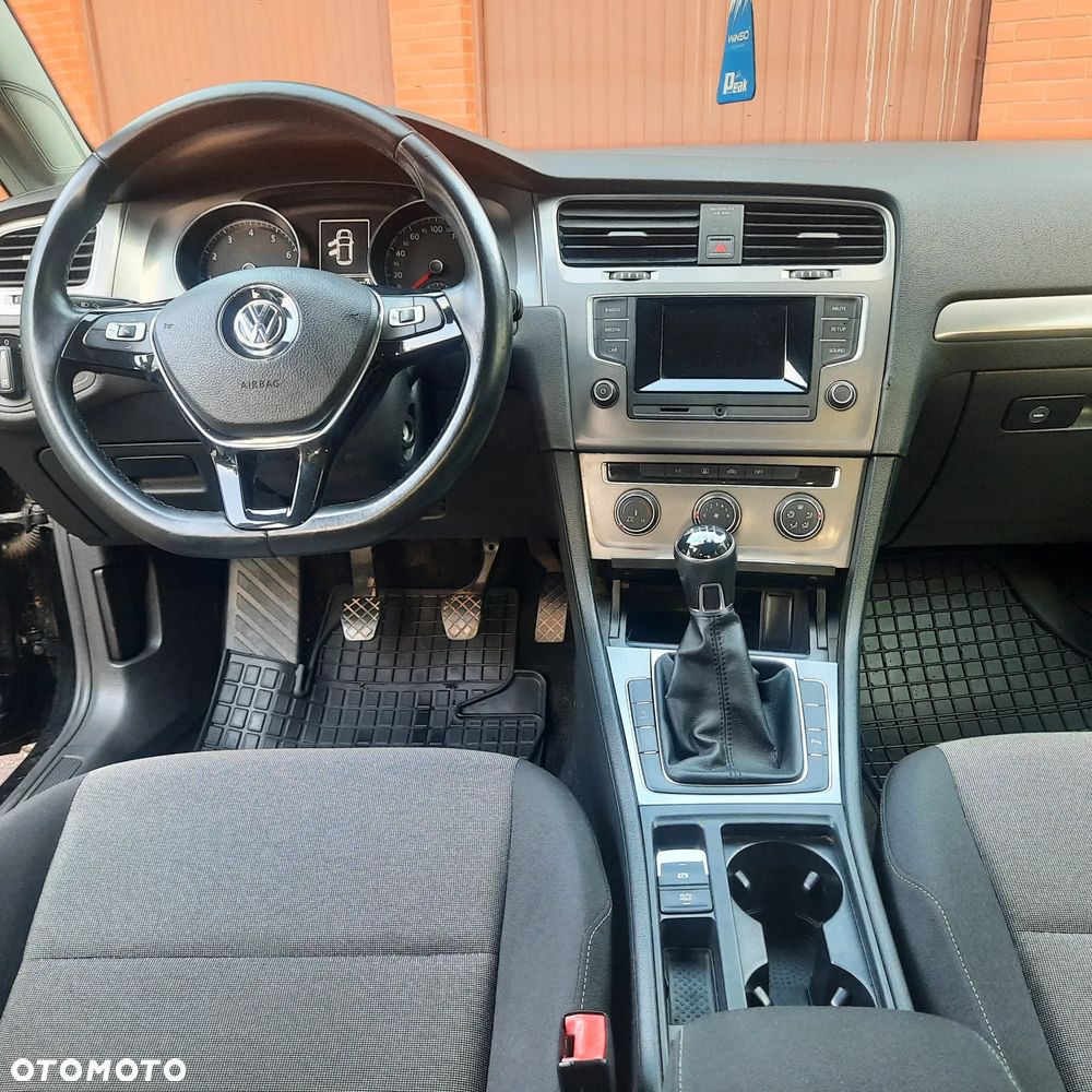 Volkswagen Golf - 12